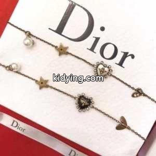 ディオール 最新秋冬トレント DIOR 2019年秋冬最新のトレンド ブレスレット この秋トレンドに合わせる着こなし_ディオール DIOR_ブランド コピー 激安(日本最大級)-0