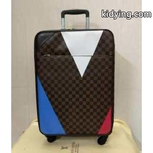 ルイ ヴィトン LOUIS VUITTON トランク 2019春新色コスメ人気ブランド 抜け感のあるスタイルが完成_ルイ ヴィトン LOUIS VUITTON_ブランド コピー 激安(日本最大級)-0
