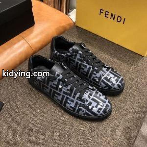 春夏大活躍人気アイテム FENDI フェンディ カジュアルシューズ 3色可選 人気のブランドのアイテム2019_フェンディ FENDI_ブランド コピー 激安(日本最大級)-0
