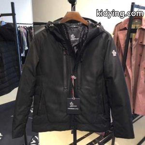 限定セール品質保証手触りのよいメンズファッション光沢感ブラックかっこいいシンプル男性用モンクレール 激安 激安-0