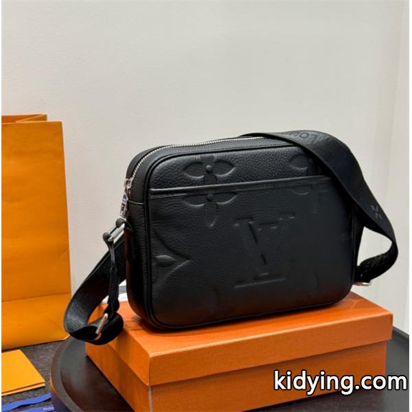 ルイ ヴィトンショルダーバッグ_ブランド コピー LOUIS VUITTON 毎日のおでかけが楽しむ激安(日本最大級)-0