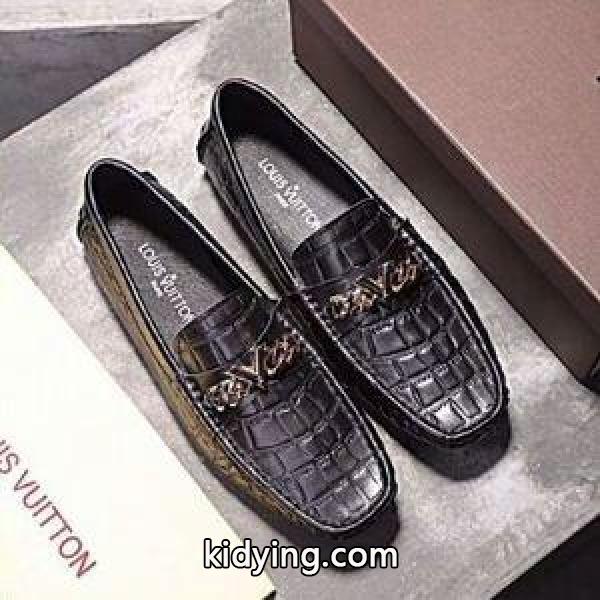 エレガントでセンス高き ローファー 2018話題となる ヴィトン ファッションLOUIS VUITTON 保温性を発揮する_ルイ ヴィトン LOUIS VUITTON_ブランド コピー 激安(日本最大級)-0