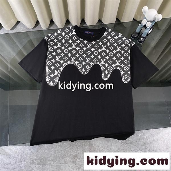 ルイヴィトン コピー 半袖Tシャツ LOUIS VUITTON 個性派 モード系 インパクト 柔らか素材 軽量 2026新作夏-0