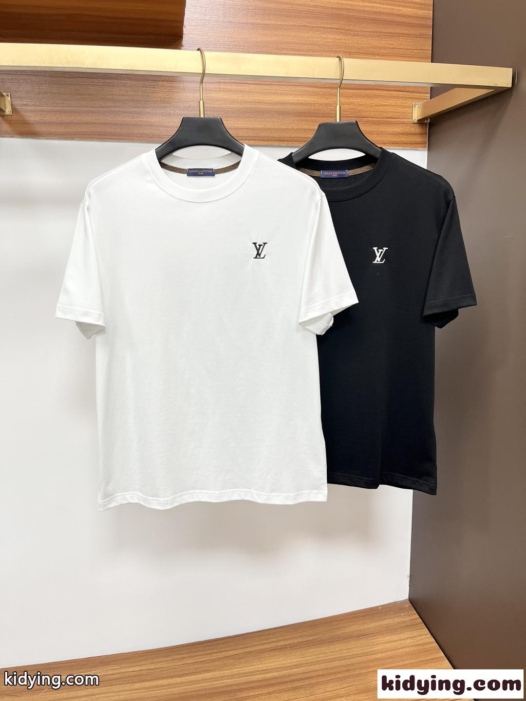 注目新作☆☆LV 26春夏新品ルイヴィトンtシャツコピー白Tシャツ普段着オフィスOK-5