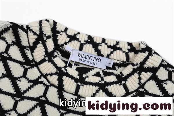 VALENTINO ヴァレンティノ コピー セーター 立体編地 厚手仕様 モード映え 秋冬主役 2026新作-8