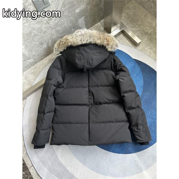 ダウンジャケット ブラック 人気モデル 即完売必至 Canada Goose カナダグース 偽物-8