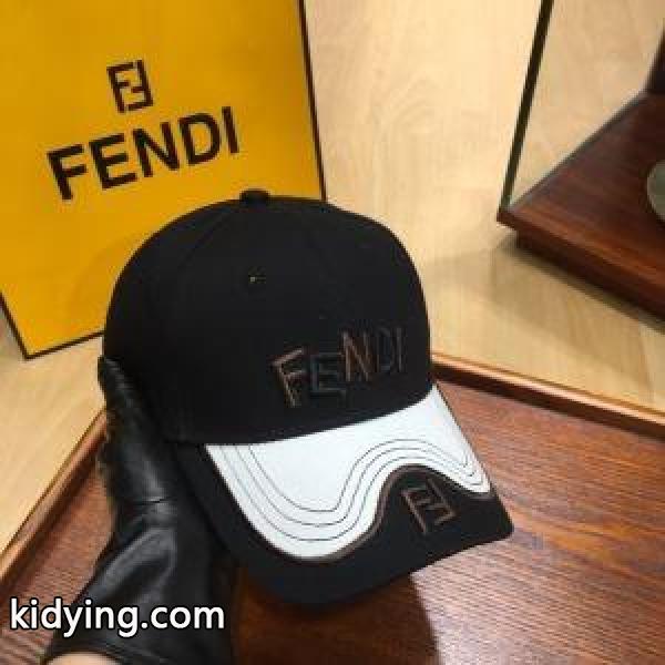 FENDI メンズ 帽子 マガジンもストリートも大活躍アイテム フェンディ コピー ファッション カジュアルコーデ 最安値 3色可選-2