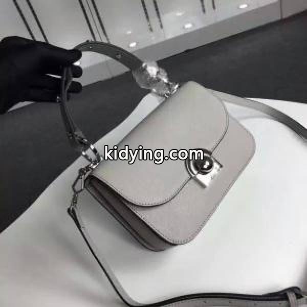 海外セレブ定番愛用プラダバッグレディースコピーPRADA2018SS人気限定商品ショルダーバッグコピー通販_プラダ レディースバッグ_バッグ レディース_スーパーコピーブランド激安通販 専門店-0