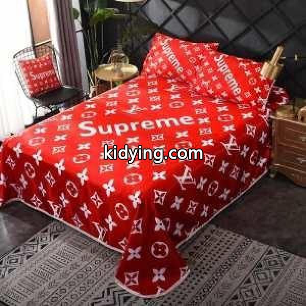 落ち着いたコーデが楽しもう 2019秋冬におすすめ着こなし シュプリーム SUPREME 寝具4点セット_シュプリーム SUPREME_ブランド コピー 激安(日本最大級)-0
