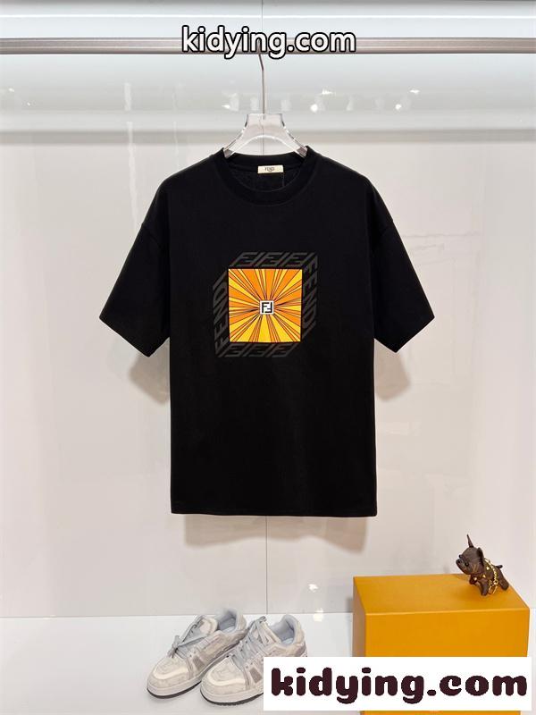 2026新作 話題 FENDI フェンディ コピー 半袖Tシャツ プリント 滑らか素材 ストリート-2
