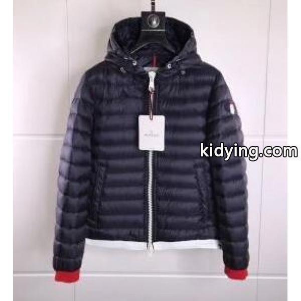 人気の高い MONCLER モンクレールメンズ新作ダウンジャケットキルティングフードダウンコート-0