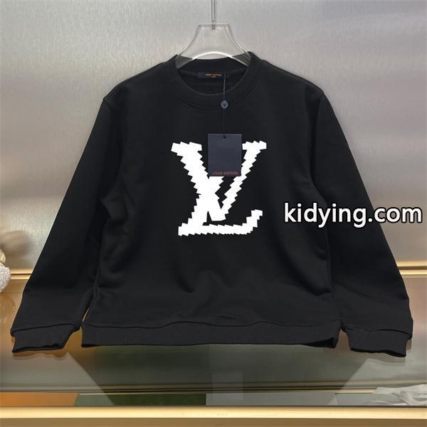 ルイヴィトントレーナコピー  LOUIS VUITTON この秋トレンドに合わせる着こなし 2色可選 この冬にしたい素敵なスタイル_ブランド コピー 激安(日本最大級)-0