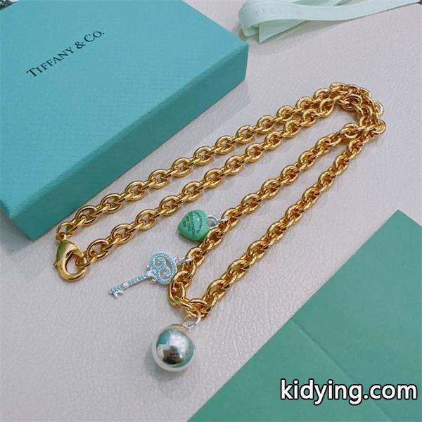 華やか印象 ゴールドトーン チャーム Tiffany&Co ティファニー コピー ネックレス 特別感-3