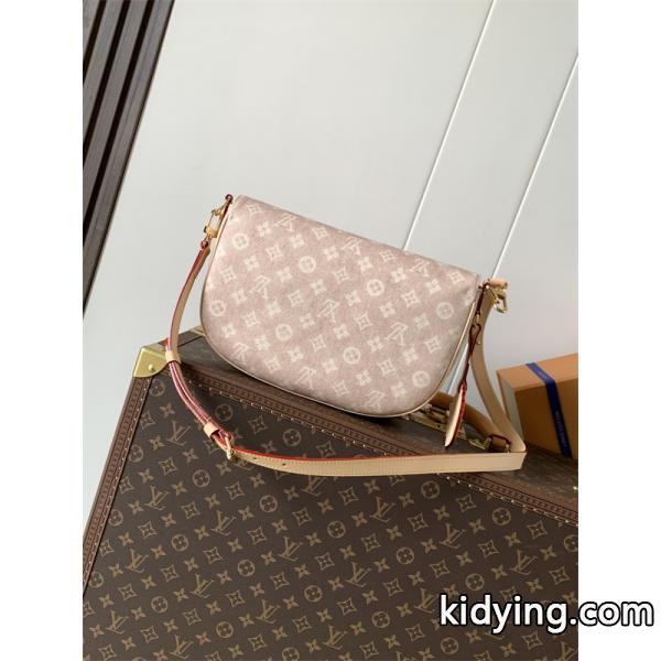 新作 ルイヴィトン M15134☆☆ LV Travels With Grace Coddington 2025トレンドルイヴィトンショルダーバッグコピー 激安(日本最大級)-3
