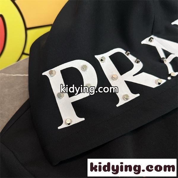 争奪人気 上質ミニマル 快適フーディー PRADA プラダ コピー ジップパーカー-5