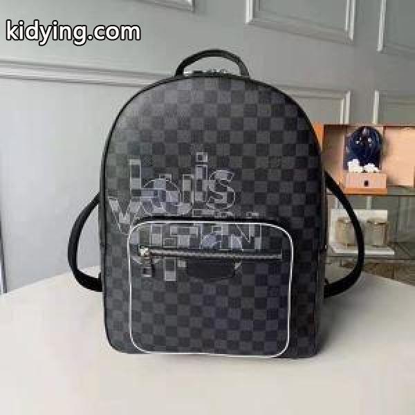リュック 秋冬の色味が叶える華やかコーデ ルイ ヴィトン 寒い季節の王道アイテム LOUIS VUITTON 秋冬らしいカジュアルな雰囲気を持つ_ルイ ヴィトン LOUIS VUITTON_ブランド コピー 激安(日本最大級)-0