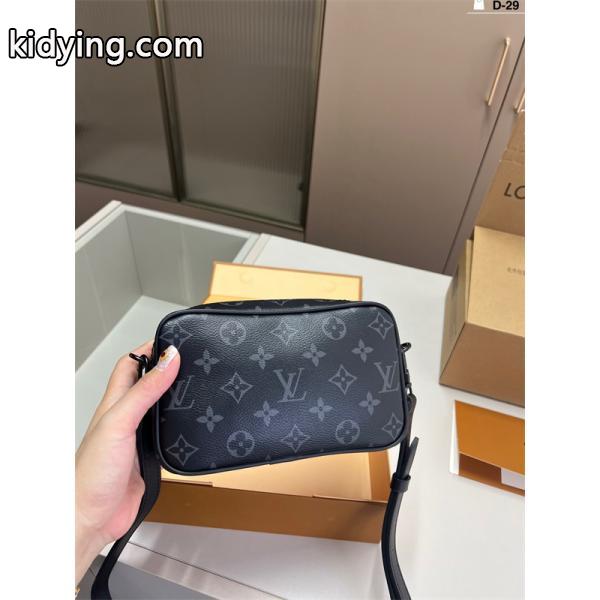 ルイヴィトンショルダーバッグコピーめちゃくちゃお得 LOUIS VUITTON HOT品質保証 2025春夏季超人気__ブランド コピー 激安(日本最大級)-3