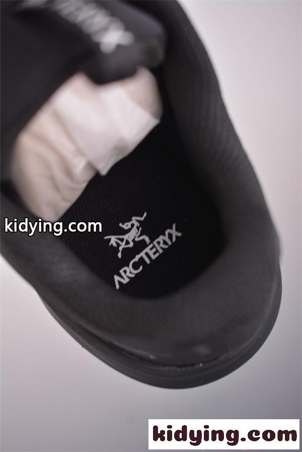ARCTERYX ブラック スニーカー ロゴアクセント アークテリクス スーパーコピー 軽量設計 アクテ ィブ-8