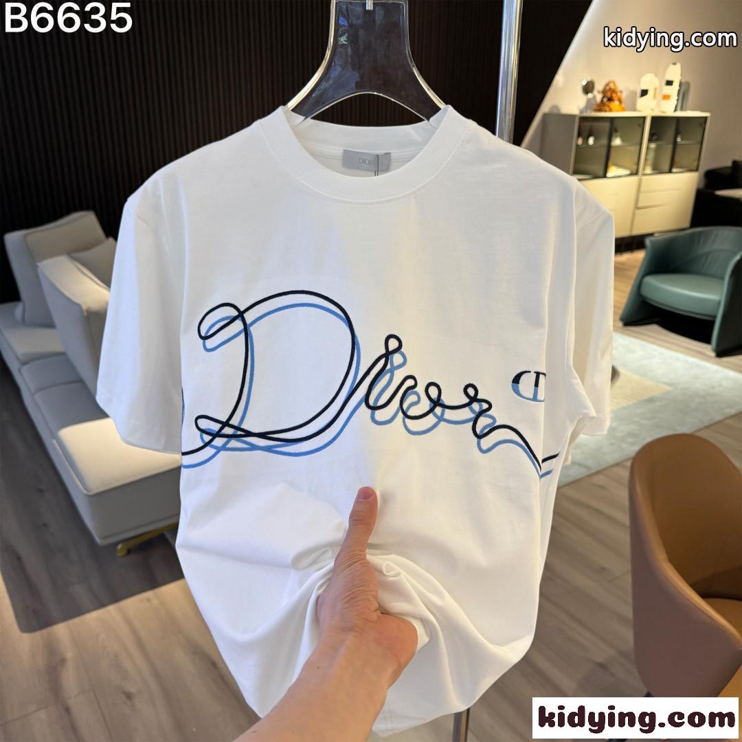 ディオール コピー 半袖トップス Dior グラフィックラインロゴ 刺繍デザイン ホワイト ブラック ブルー配色 モード系 スタイリッシュ 手書き風-2