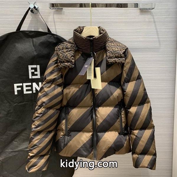 おすすめ秋冬人気ブランド紹介FENDI フェンディ スーパーコピー 柔らかな肌触り 保温性に優れた-0