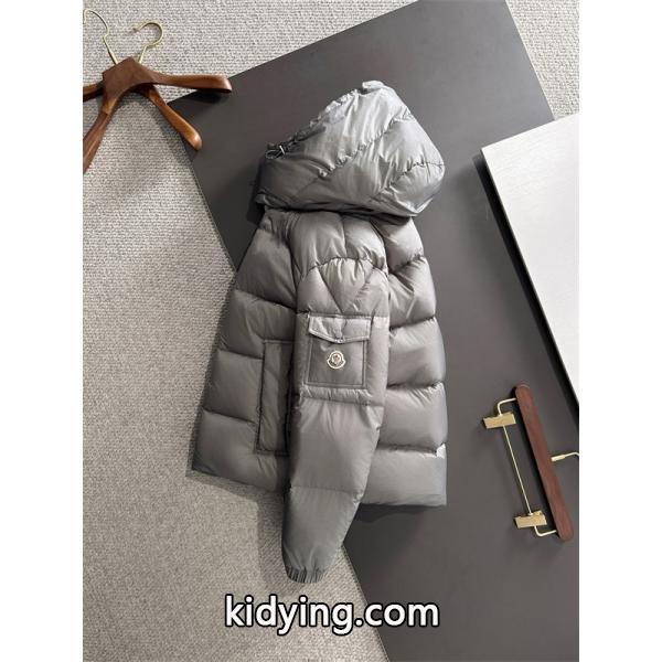 MONCLER グレーフード付 シックデザイン モンクレール コピー ダウンジャケット 防寒仕様-1