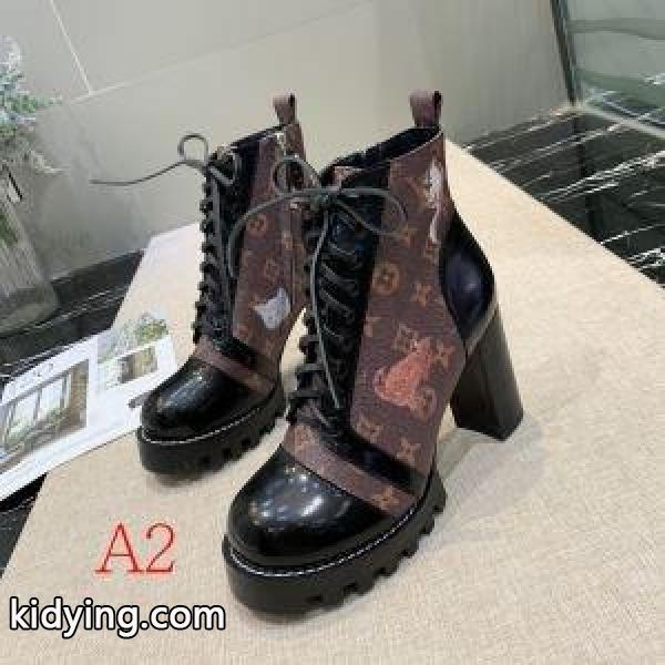 着こなしの幅が広がる 多色可選 ルイ ヴィトン LOUIS VUITTON 秋冬ファッションをおしゃれに着こなし レザーブーツ 真冬には大注目_ルイ ヴィトン LOUIS VUITTON_ブランド コピー 激安(日本最大級)-1