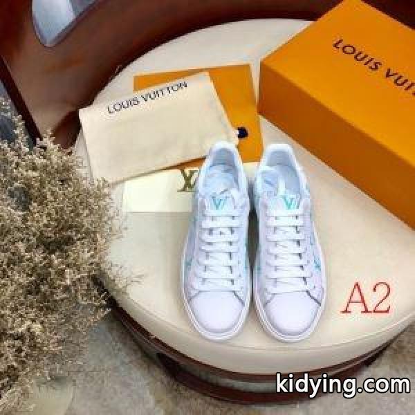 ランニングシューズ 3色可選 この秋冬に持ちたくなる ルイ ヴィトン LOUIS VUITTON 秋冬トレンドを取り入れたコーデを楽しむ_ルイ ヴィトン LOUIS VUITTON_ブランド コピー 激安(日本最大級)-1