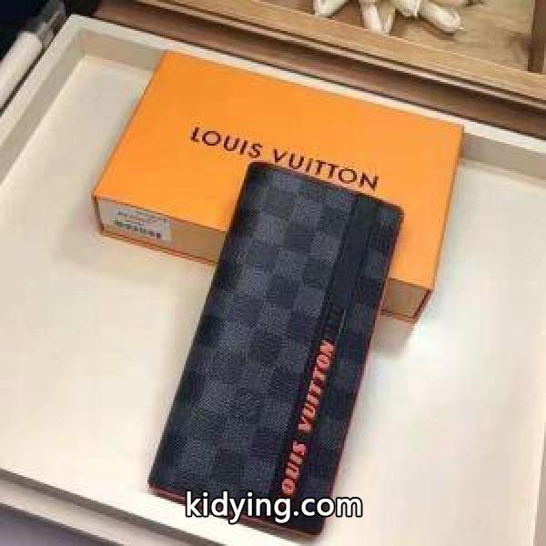 大胆なスリット上品 LOUIS VUITTON 最落なし! 希少! ルイ ヴィトン 二つ折り財布2018新品_ルイ ヴィトン LOUIS VUITTON_ブランド コピー 激安(日本最大級)-0