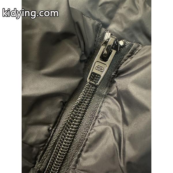 BALENCIAGA 偽物 ダウンジャケット ブラック シンプルロゴ 防寒 厚手 アウター 高品質 N級品 バレンシアガ-2