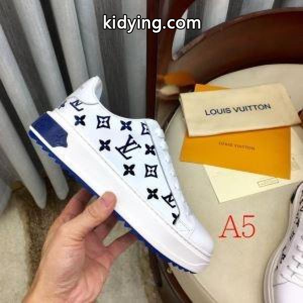 多色可選 ナチュラルコーデに使いやすい ルイ ヴィトン ふんわりまとって暖かお洒落 LOUIS VUITTON ランニングシューズ_ルイ ヴィトン LOUIS VUITTON_ブランド コピー 激安(日本最大級)-4