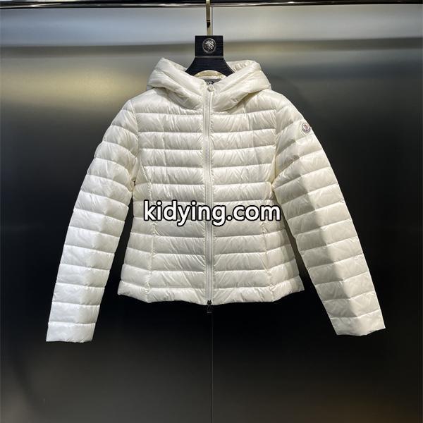 トレンド最前線 2026新作対応 MONCLER モンクレール コピー ライトダウン 着心地最高-0