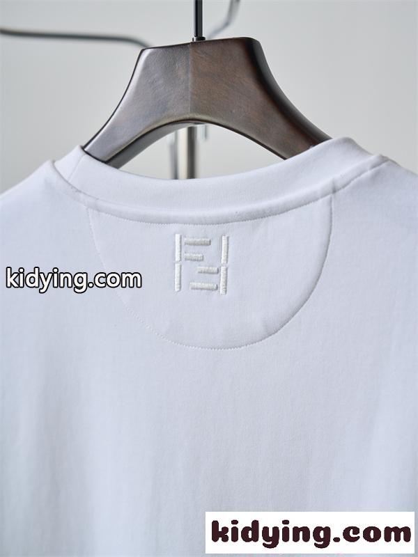 フェンディ コピー ポケット付き Tシャツ 半袖 ワイドフィット ホワイト ブラック カジュアル 日常 軽やか-5