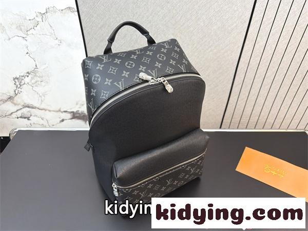 LOUIS VUITTON ルイ ヴィトン リュックコピー動きやすく楽チンなスタイル 激安(日本最大級)-3