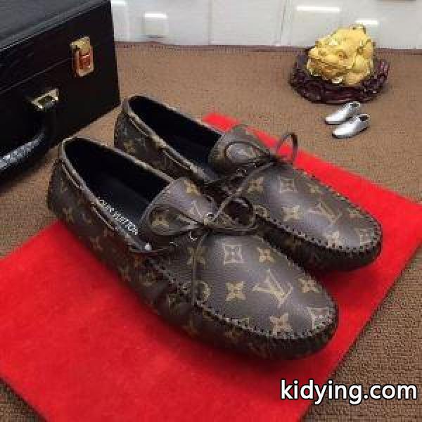 さりげないデザイン ルイ ヴィトン LOUIS VUITTON2018新品セールカジュアルシューズ_ルイ ヴィトン LOUIS VUITTON_ブランド コピー 激安(日本最大級)-0