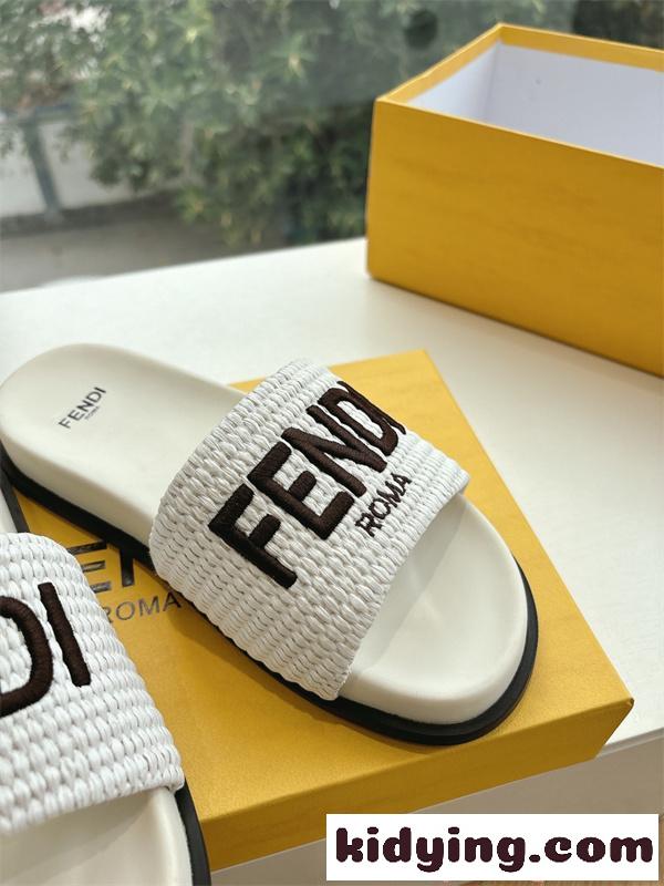 FENDI フェンディ サンダル コピー新作 春夏で話題沸騰中の限定新品  カジュアル 品質保証-5
