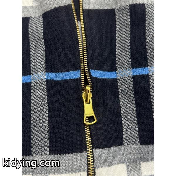 Burberry 紺色ロゴアクセント 秋冬定番ファッション バーバリー スーパーコピー パーカーニット 日常使い万能-3