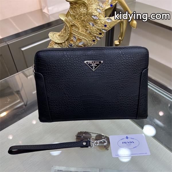 プラダ 秋トレンドの新定番 PRADA 気になるファッション ポーチ 今から取り入れられるトレンド_プラダ メンズバッグ_バッグ メンズ_スーパーコピーブランド激安通販 専門店-0
