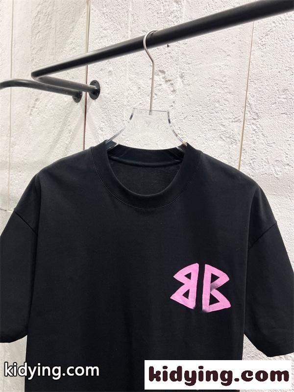 ブラック 半袖Tシャツ バレンシアガ コピー ピンク バックプリント ストリート Balenciaga 映えデザイン-2