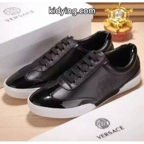 赤字超特価豊富なヴェルサーチ コピー 人気 VERSACE 黒いメンズ スニーカー 靴_ヴェルサーチ VERSACE_ブランド コピー 激安(日本最大級)-0