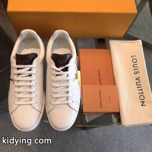 ルイ ヴィトン 2色可選 ナチュラルスタイルに最適 LOUIS VUITTON ビジネスシーンに大活躍 スニーカー_ルイ ヴィトン LOUIS VUITTON_ブランド コピー 激安(日本最大級)-0