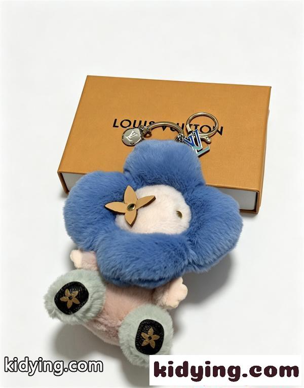 芸能人愛用2026トレンドルイビトンキーホルダーコピーAnger Forestシリーズ人気LOUIS VUITTON-2