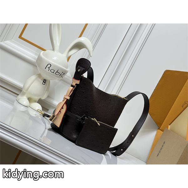 セット主役 2026新作 高級感 エンボス LOUIS VUITTON ルイヴィトン コピー ショルダーバッグ-1