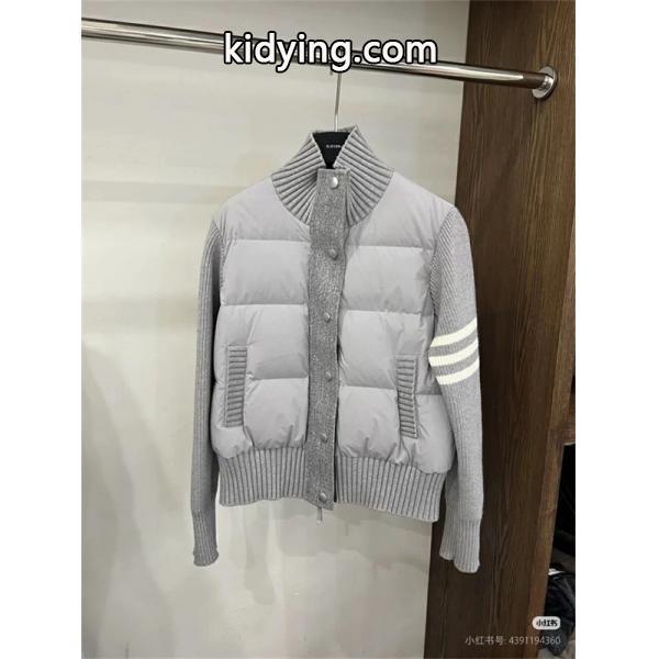 Thom Browne 偽物 秋冬コントラスト豊かな 定番 ネイビー ニット拼接 ダウンジャケット トムブラウン-2