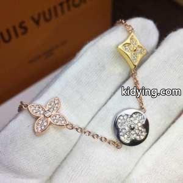 ブレスレット 冬のおしゃれをレベルアップ ルイ ヴィトン 秋冬らしく着こなそう LOUIS VUITTON 冬のお洒落を楽しむ_ルイ ヴィトン LOUIS VUITTON_ブランド コピー 激安(日本最大級)-0