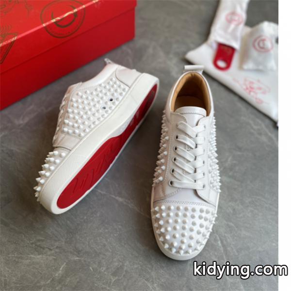 ランニングシューズ 落ち着いたニュアンスコーデ クリスチャンルブタン Christian Louboutin 毎日のおでかけが楽しむ_クリスチャンルブタン CHRISTIAN LOUBOUTIN_ブランド コピー 激安(日本最大級)-0