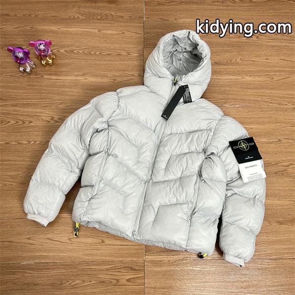 STONE ISLAND ストーンアイランド 偽物  光沢ブラック人気急増 ボリューム感 美シルエット ダウンジャケット-1