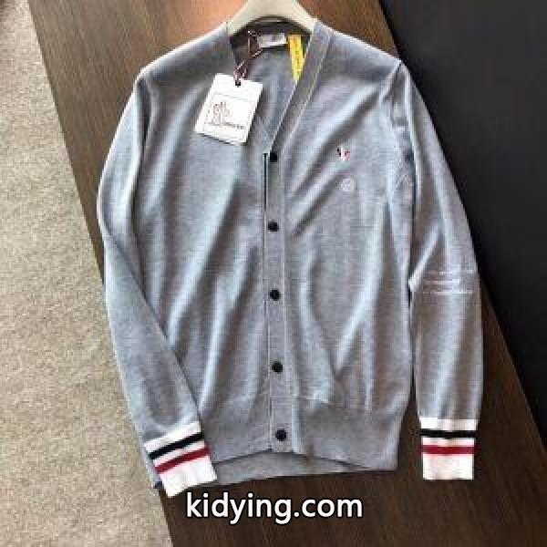 モンクレール コピー 服爆買い品質保証男性らしさ華奢ニット厚みオシャレ大人気洗練されたニットホワイトグレー-1