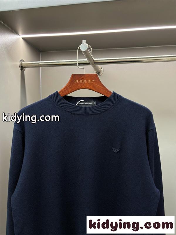 シンプル仕立て 品格カジュアル おしゃれ EMPORIO ARMANI アルマーニ コピー ロゴニット 定番アイテム-1