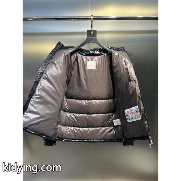 MONCLER ブラック光沢ダウン ロゴパッチ切替 秋冬強保温 モンクレール コピージャケット 人気定番-3