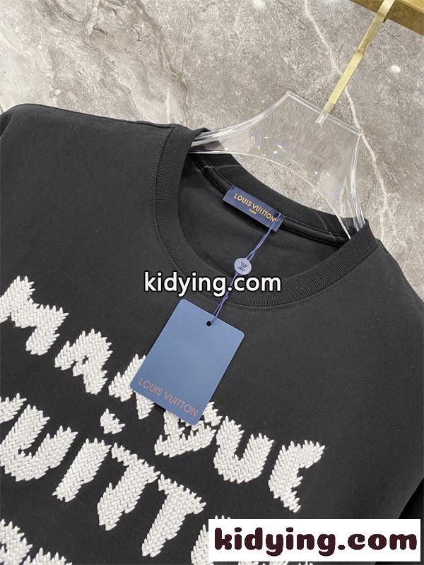 ライトブルー 半袖Tシャツ Louis Vuitton フロント英字ロゴ ルイヴィトン コピー ふわふわ文字プリント クルーネック-4